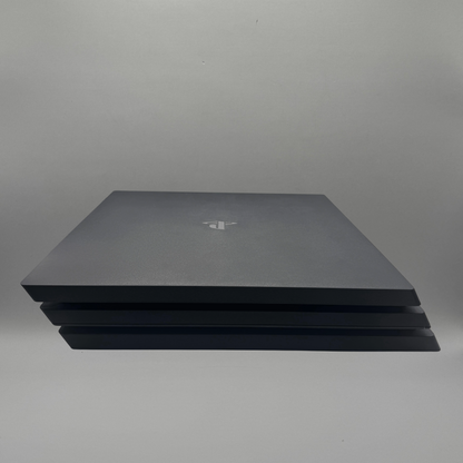 Sony Konsole | PS4 Pro 1TB mit OVP - Zustand: SEHR GUT
