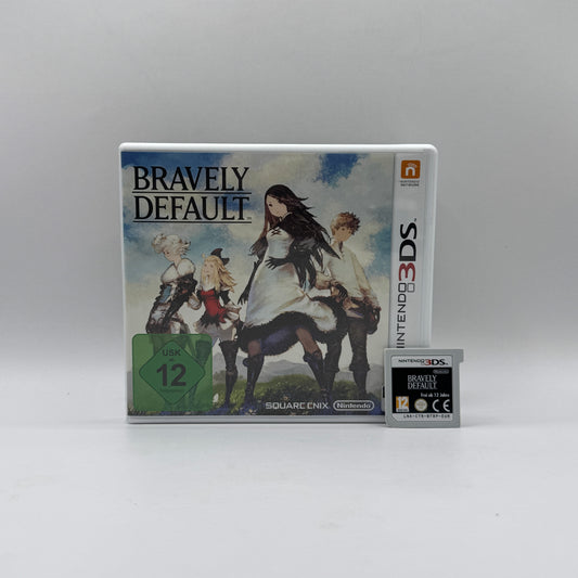 Verpackung des Nintendo 3DS-Spiels Bravely Default, ein japanisches Rollenspiel mit vier Helden, rundenbasierten Kämpfen und fantasievoller Anime-Grafik.