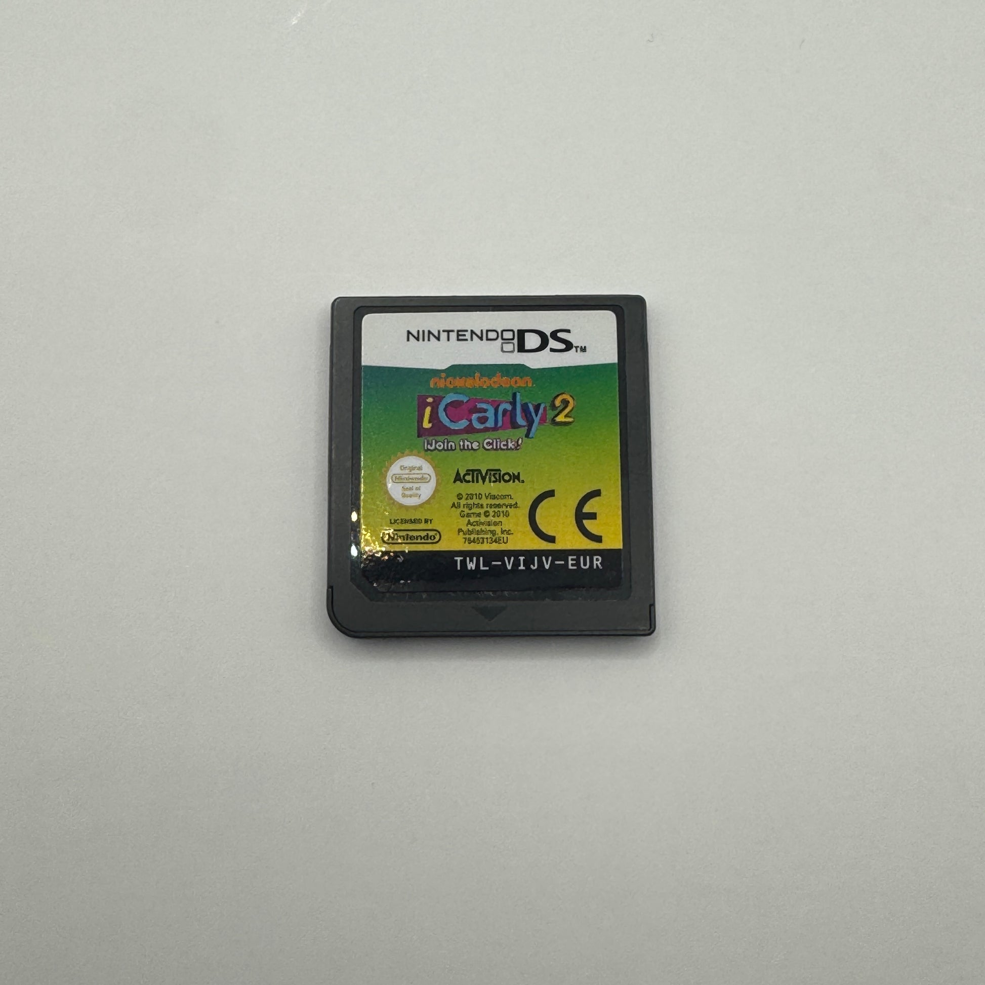 Modul des Nintendo DS-Spiels iCarly 2: Join the Click! ohne Originalhülle, ein Adventure-Spiel, in dem Spieler als Carly und ihre Freunde verschiedene Herausforderungen meistern und Mini-Spiele spielen.