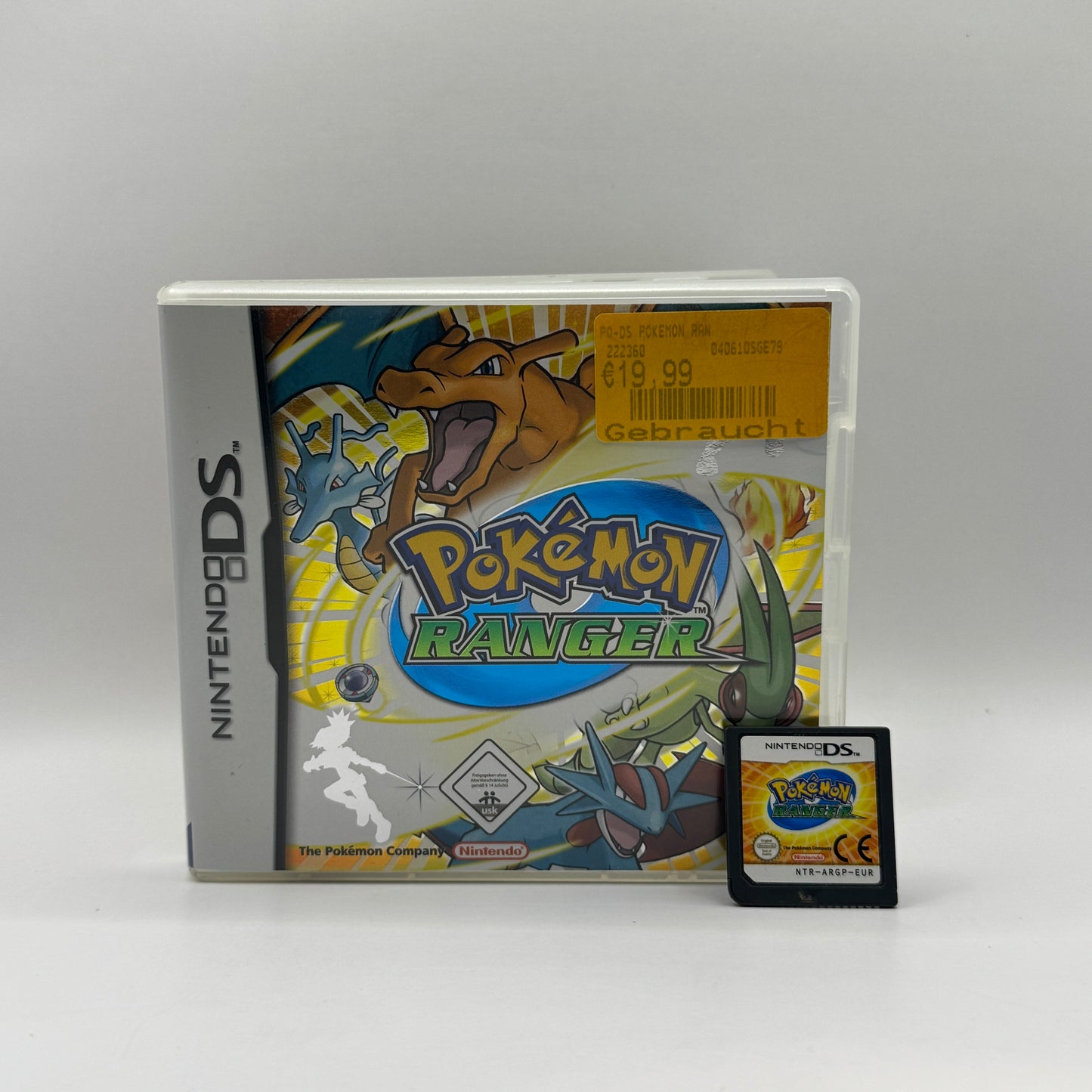 Verpackung des Nintendo DS-Spiels Pokémon Ranger, ein Action-Rollenspiel, in dem Spieler als Ranger Pokémon fangen, ihre Kräfte einsetzen und die Natur vor Gefahren schützen.