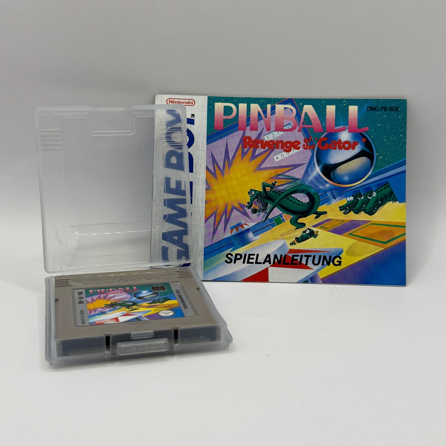 Modul des Game Boy-Spiels Pinball ohne Originalhülle, ein Geschicklichkeitsspiel, in dem Spieler die Kugel über ein Flipperfeld steuern, Punkte sammeln und Hindernisse überwinden.