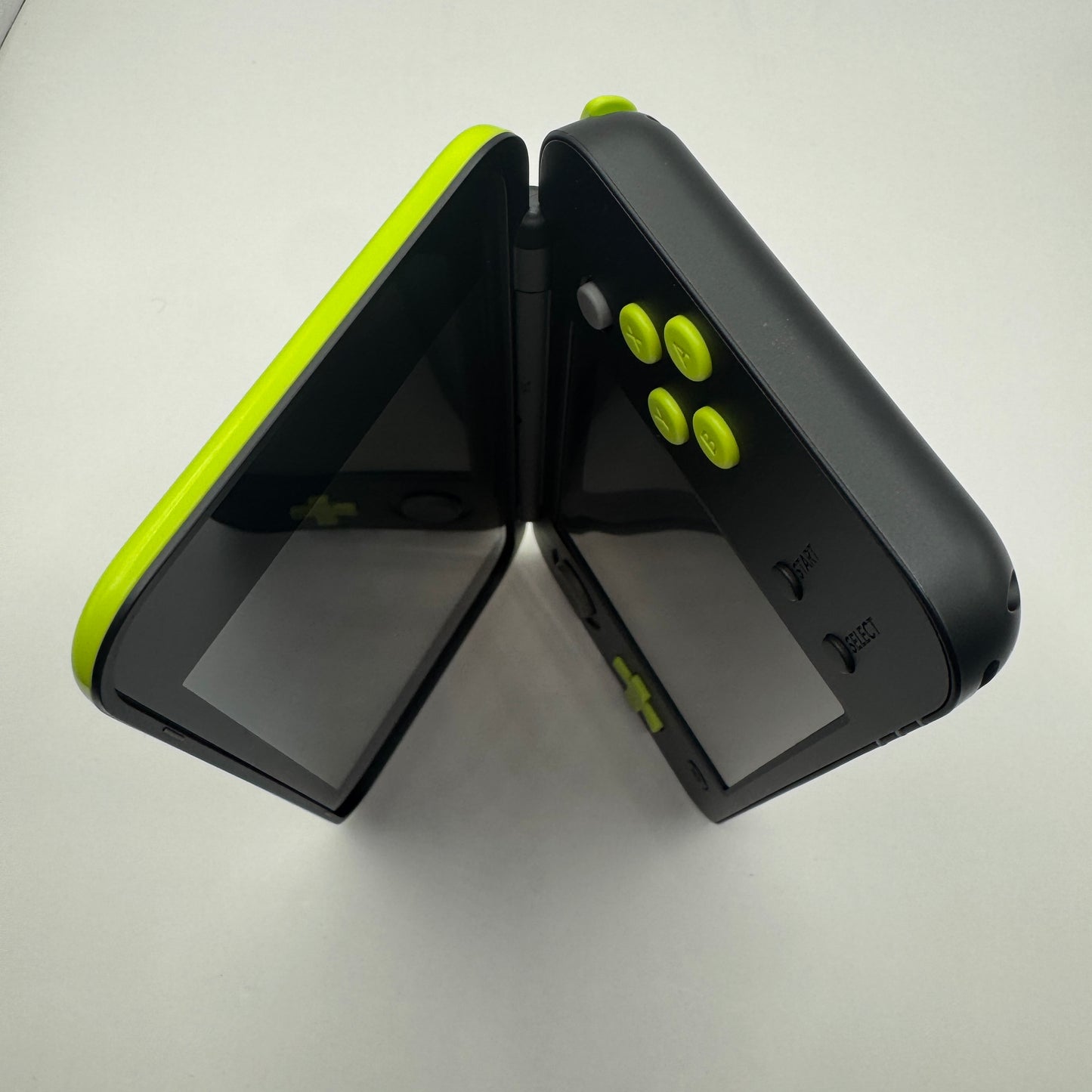 Nintendo Konsole | N2DSXL - Zustand: GUT