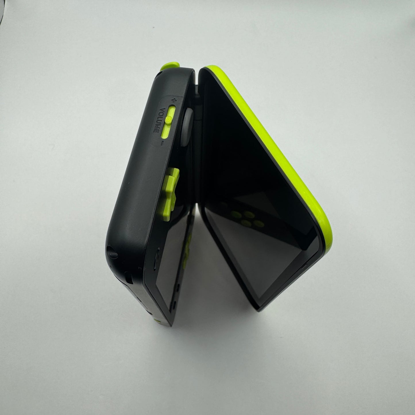 Nintendo Konsole | N2DSXL - Zustand: GUT