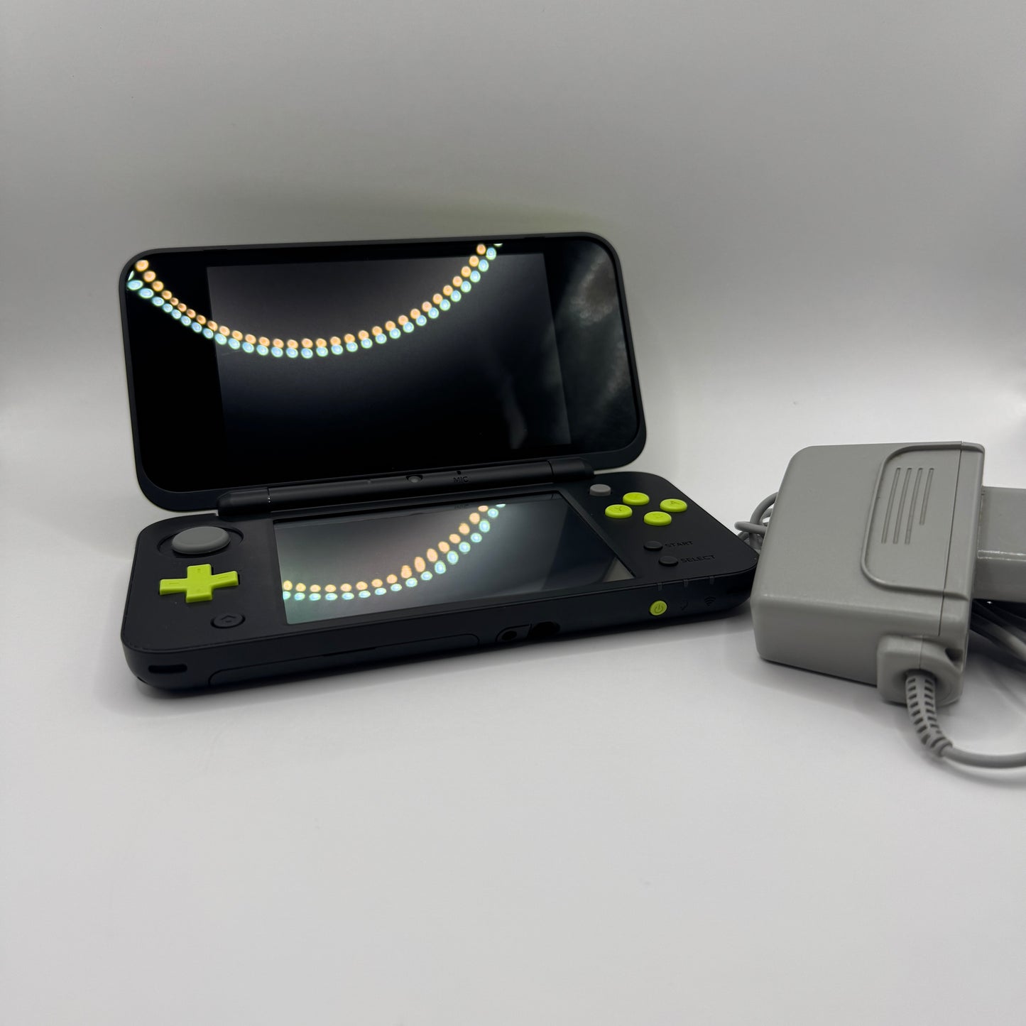 Nintendo Konsole | N2DSXL - Zustand: GUT