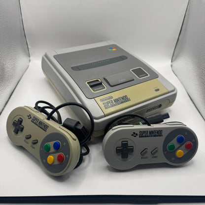 Nintendo Konsole | SNES Starter-Set,2 Controller, 1 Spiel