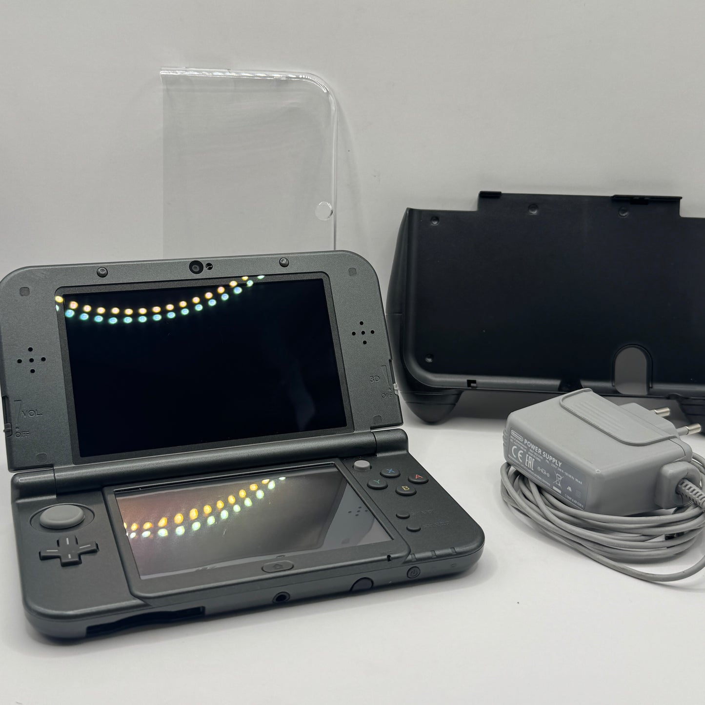 Nintendo Konsole | New Nintendo 3DS XL – IPS-Display oben & unten inkl. Ladekabel GEMODDET- SEHR GUT