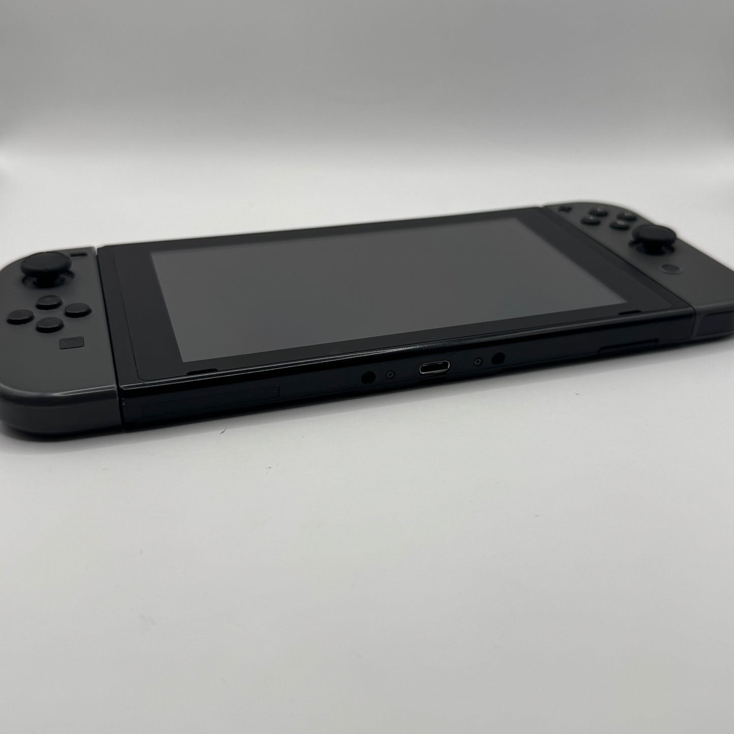 Nintendo Konsole | Switch inkl. Dockingstation & Grip-Pad