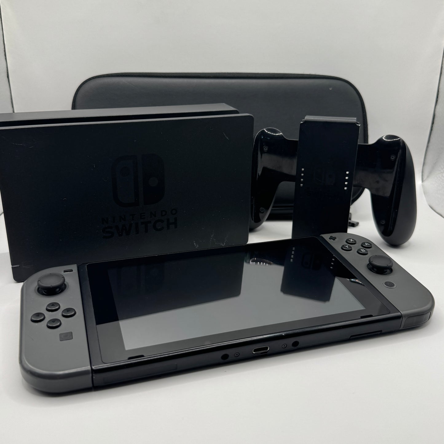 Nintendo Konsole | Switch inkl. Dockingstation & Grip-Pad