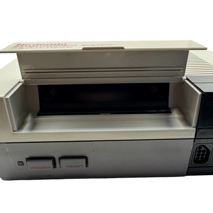 Nintendo Konsole | NES inkl. Zubehör, Controller, Fourscore-Adapter & Spiel
