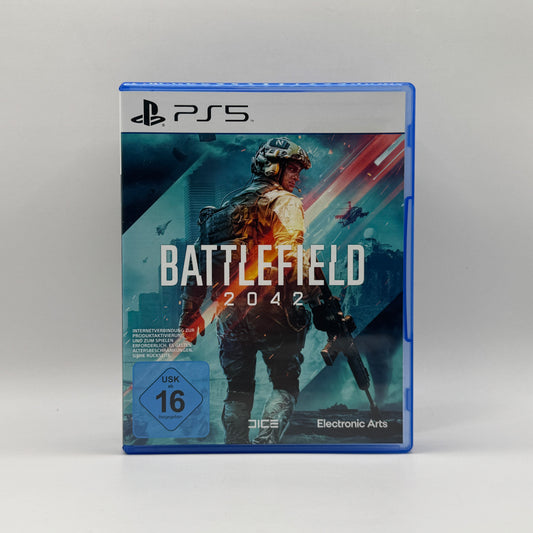 Verpackung des PS5-Spiels Battlefield 2042, ein First-Person-Shooter, in dem Spieler in futuristischen Kriegsgebieten kämpfen, groß angelegte Multiplayer-Schlachten erleben und moderne Waffentechnologien einsetzen.