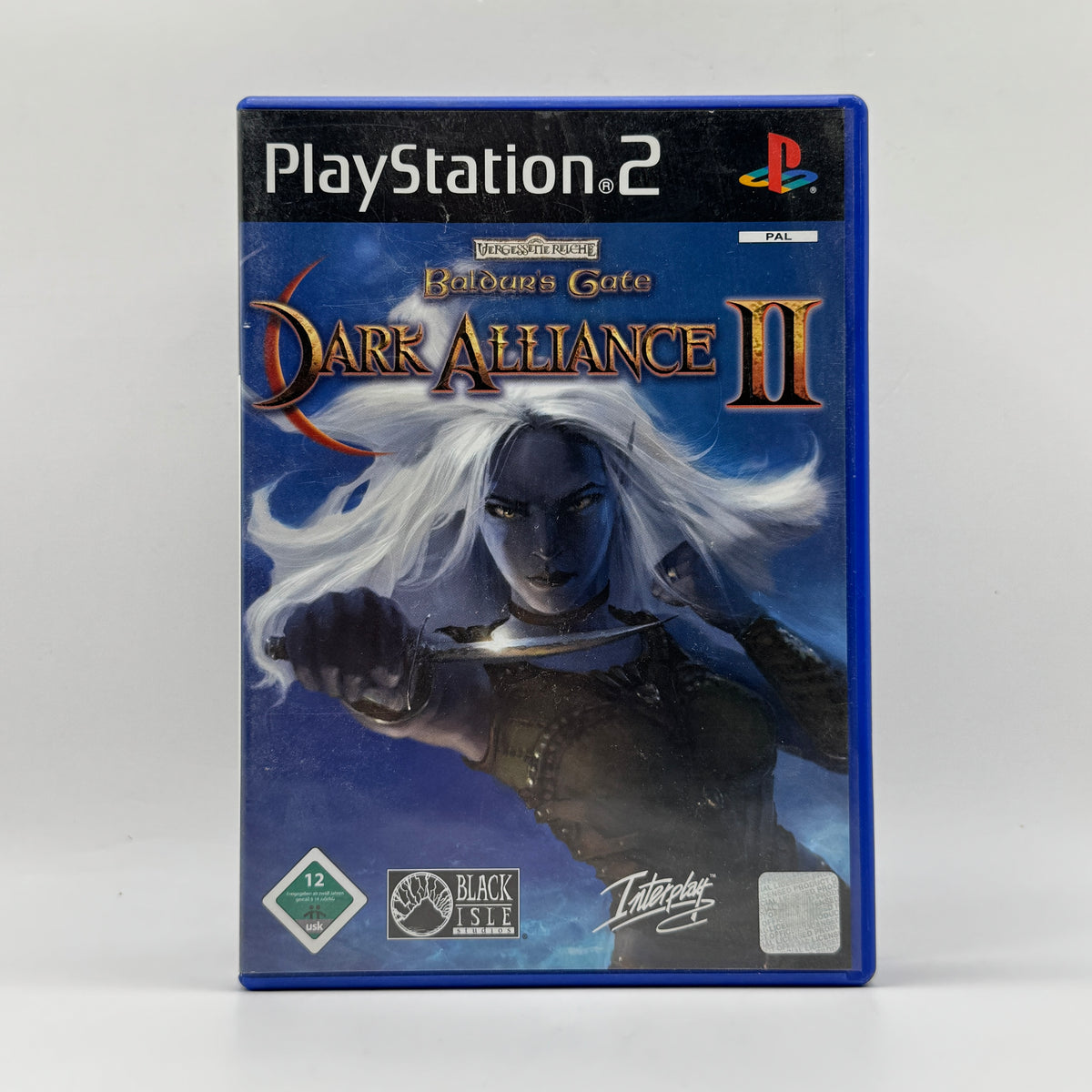 Verpackung des PS2-Spiels Baldur’s Gate: Dark Alliance II, ein Action-Rollenspiel, in dem Spieler düstere Fantasy-Gebiete erkunden, zahlreiche Gegner bekämpfen und ihre Charaktere mit neuen Fähigkeiten und Ausrüstung verbessern.