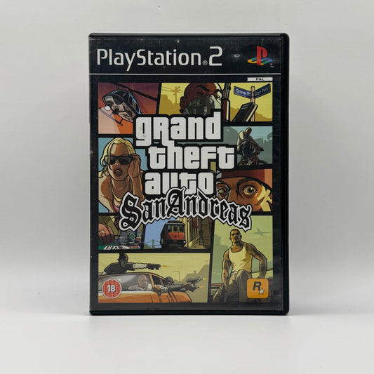 Verpackung des PS2-Spiels Grand Theft Auto: San Andreas, ein Open-World-Actionspiel, in dem Spieler als CJ die Städte San Andreas erkunden, Missionen erfüllen und kriminelle Aktivitäten ausführen.